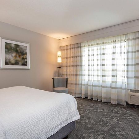 Courtyard By Marriott Charlotte Lake Norman Хънтърсвил Екстериор снимка